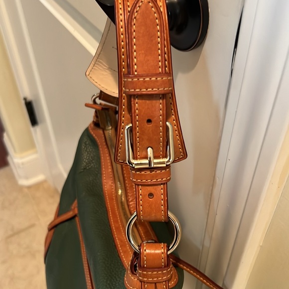 GUC—Dooney & Bourke Purse - Picture 12 of 15